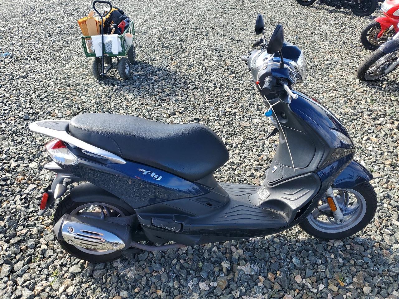 Salvage Piaggio Scooter Image
