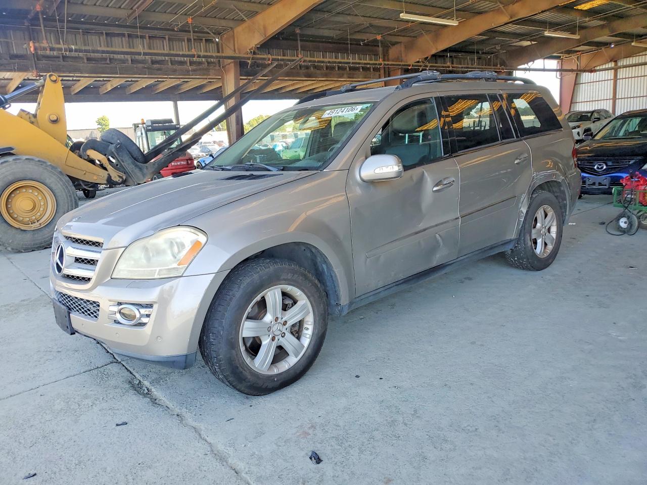 Salvage Mercedes-Benz G-Class Image