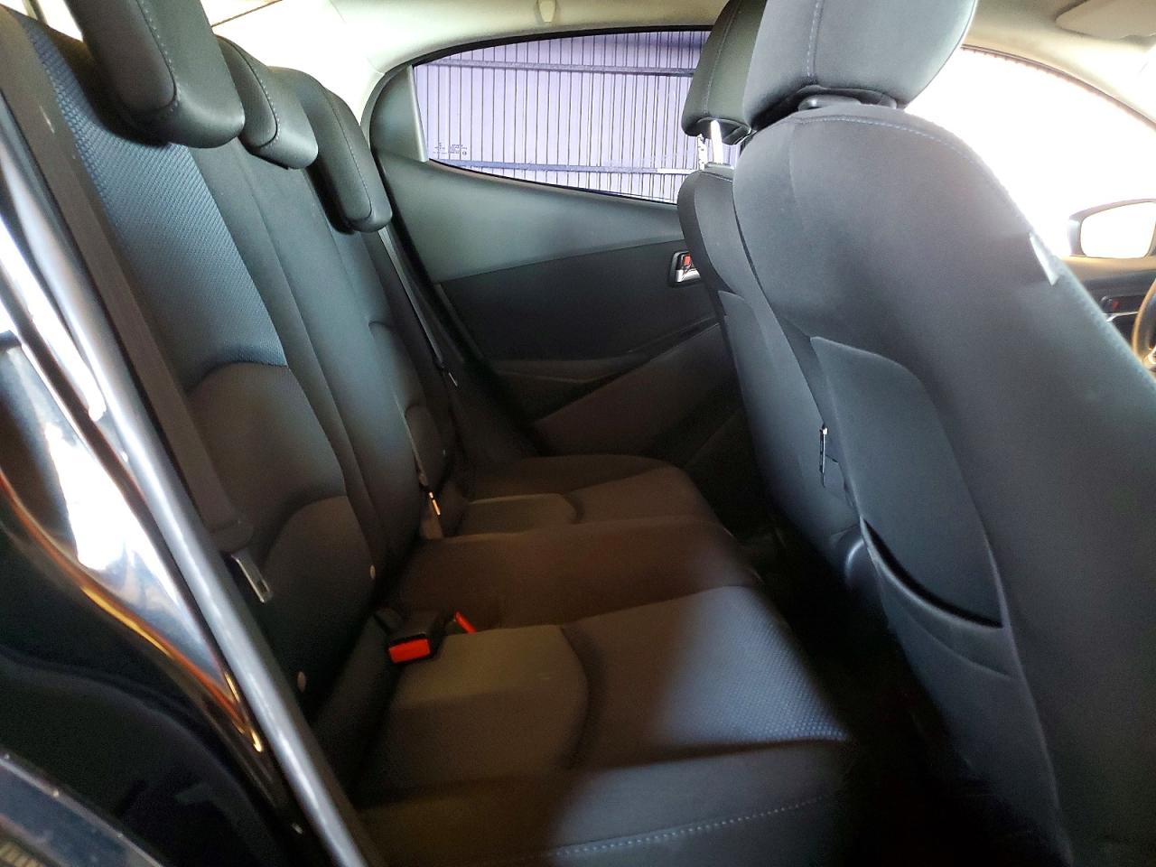 Toyota Yaris Base