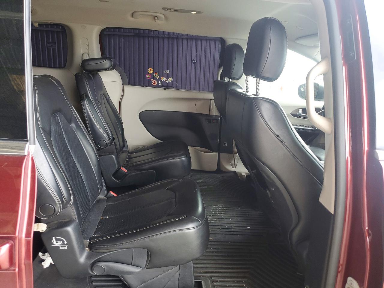 Chrysler Minivan Lxi
