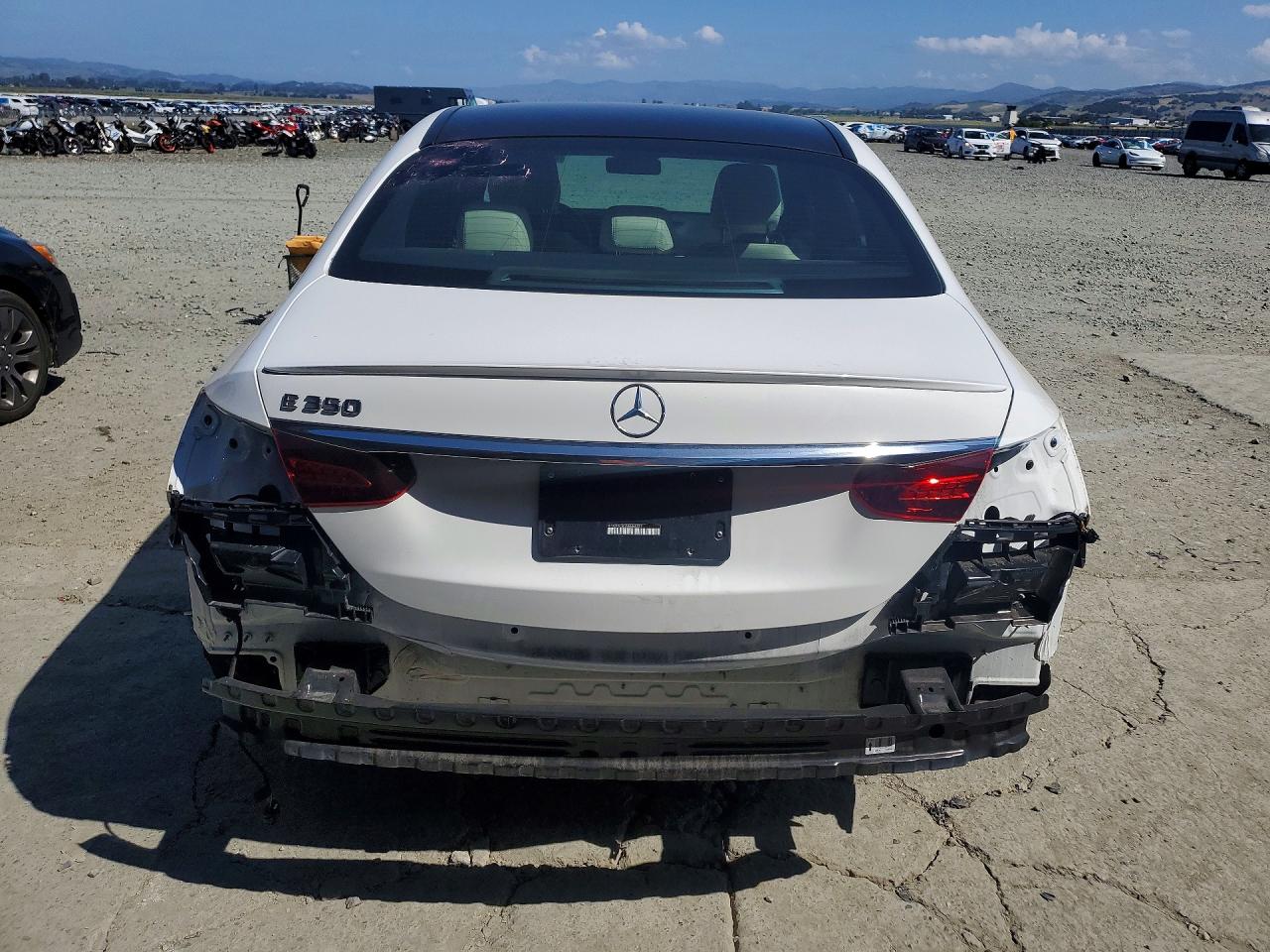 Mercedes-Benz E-Class 350