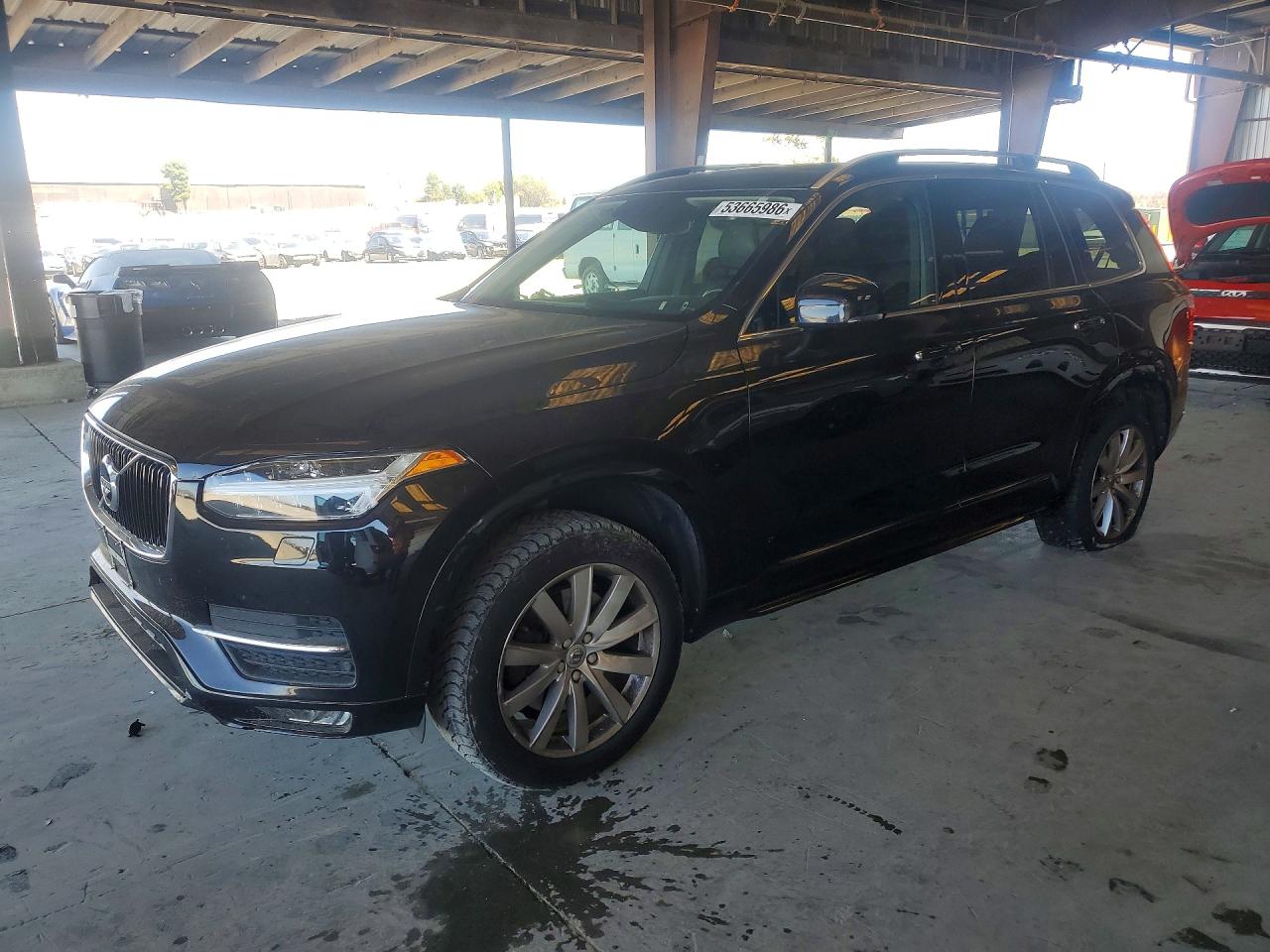 Salvage Volvo XC90 Image