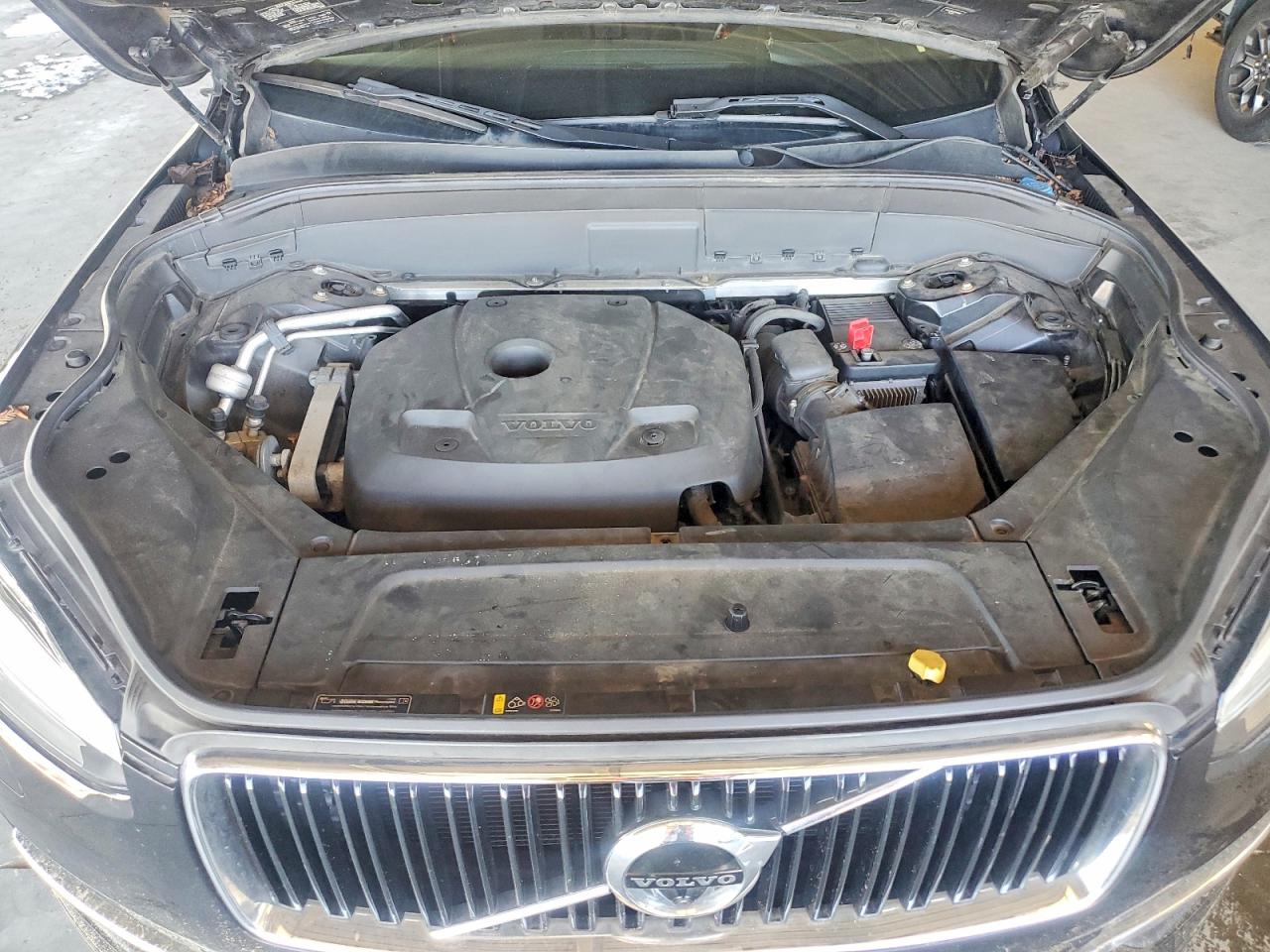 Volvo XC90 T6