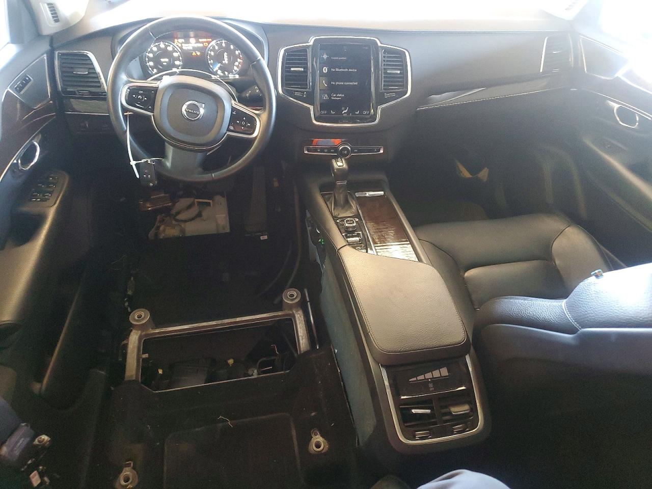 Volvo XC90 T6