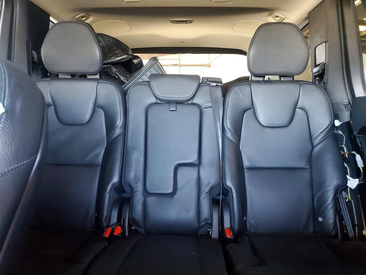 Volvo XC90 T6