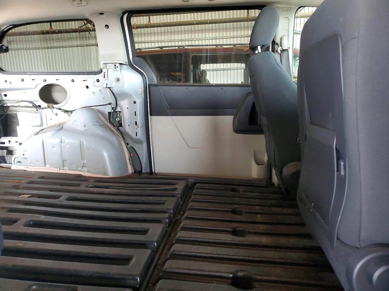 Dodge Caravan C