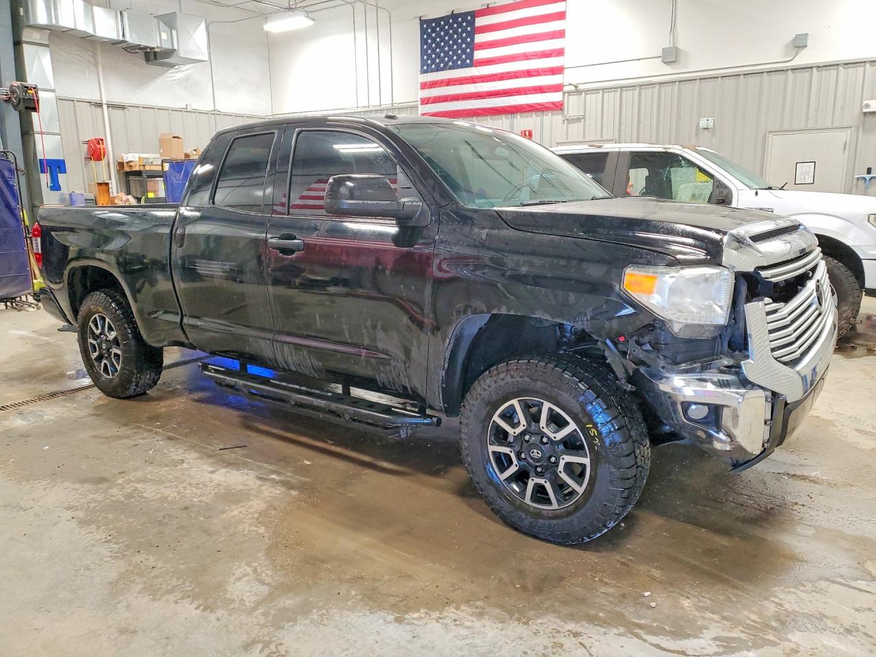 Toyota Tundra Double Cab Limited