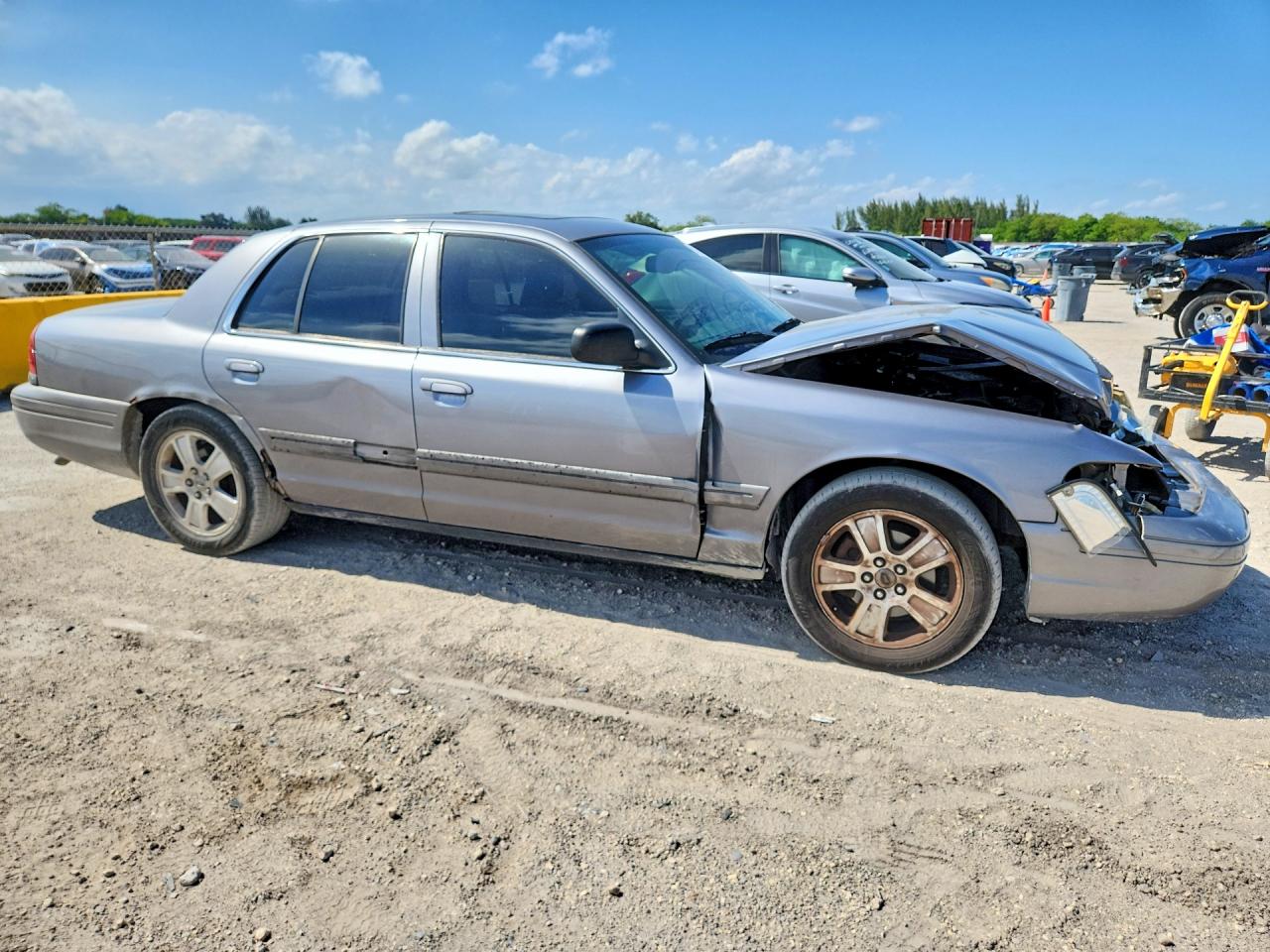 Ford Crown Vic Lx