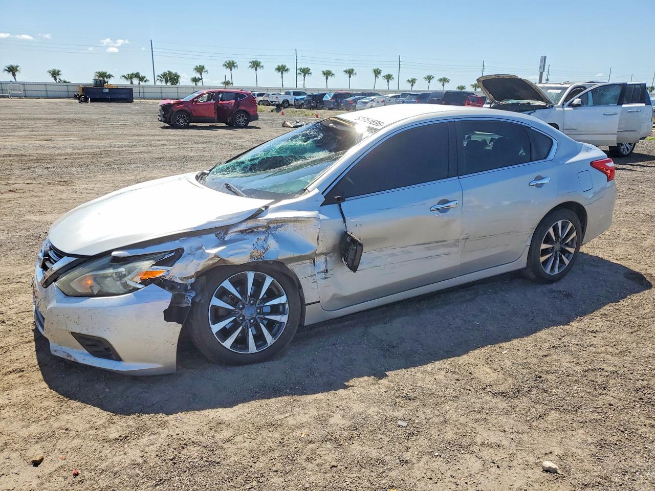 Salvage Nissan Altima Image