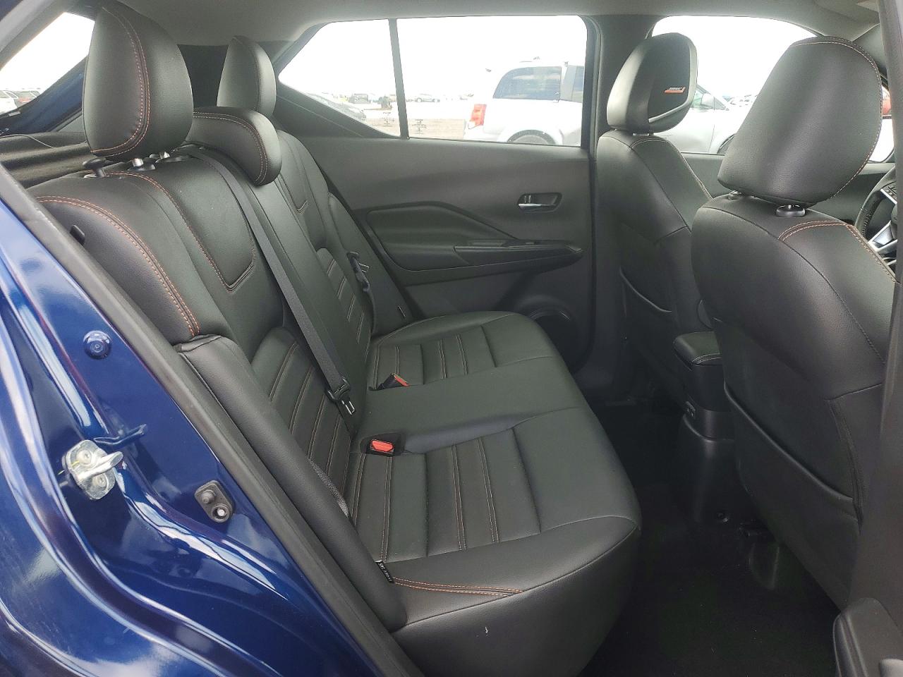 Nissan Kicks Sr