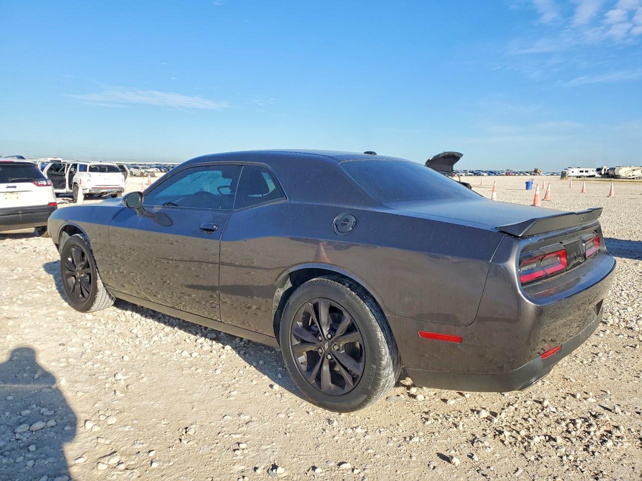 Dodge Challenger Sxt