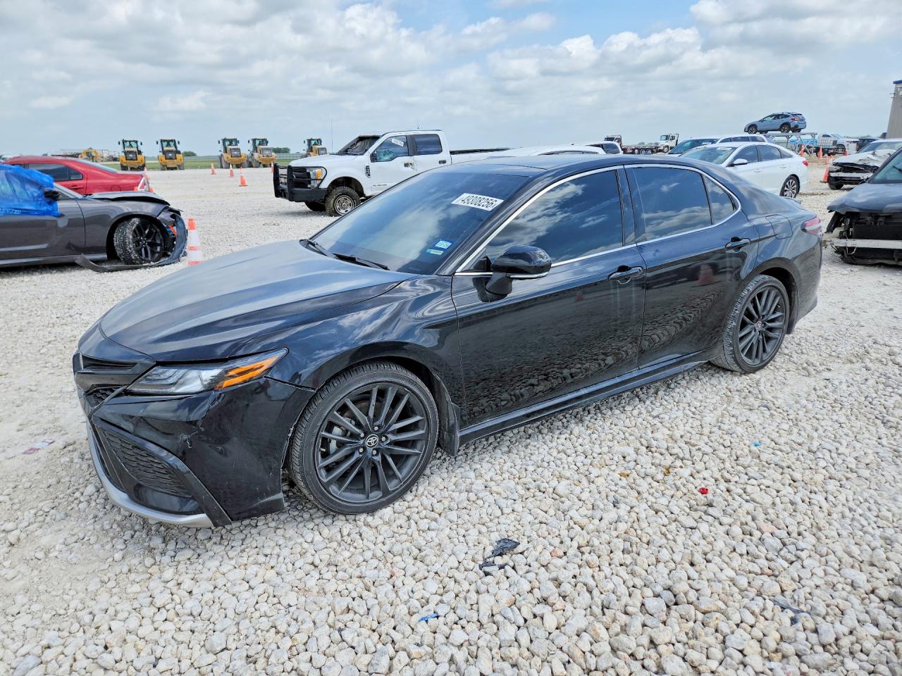 Salvage Toyota Camry Image