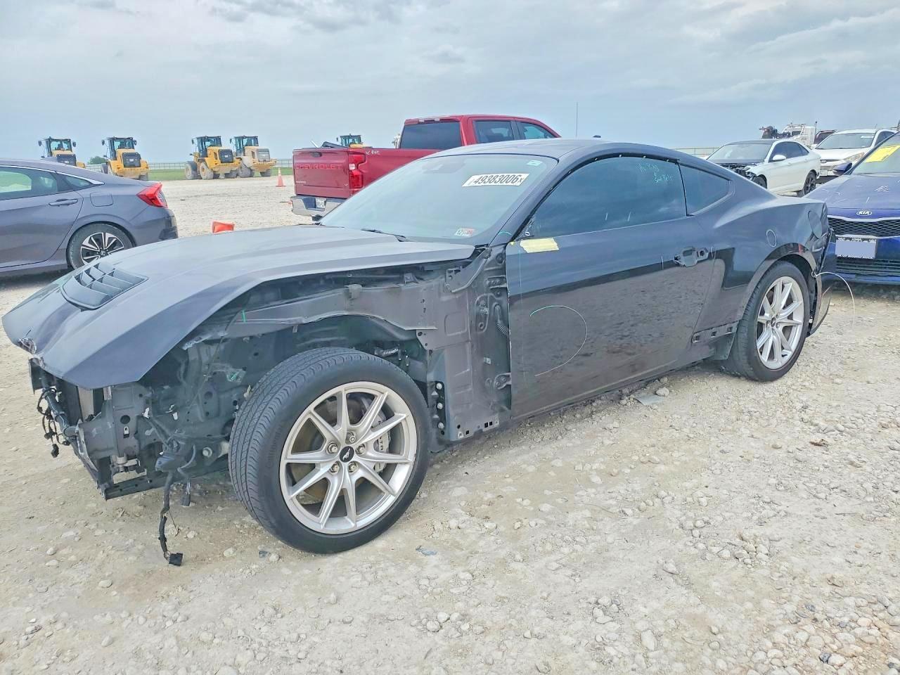 Salvage Ford Mustang Image