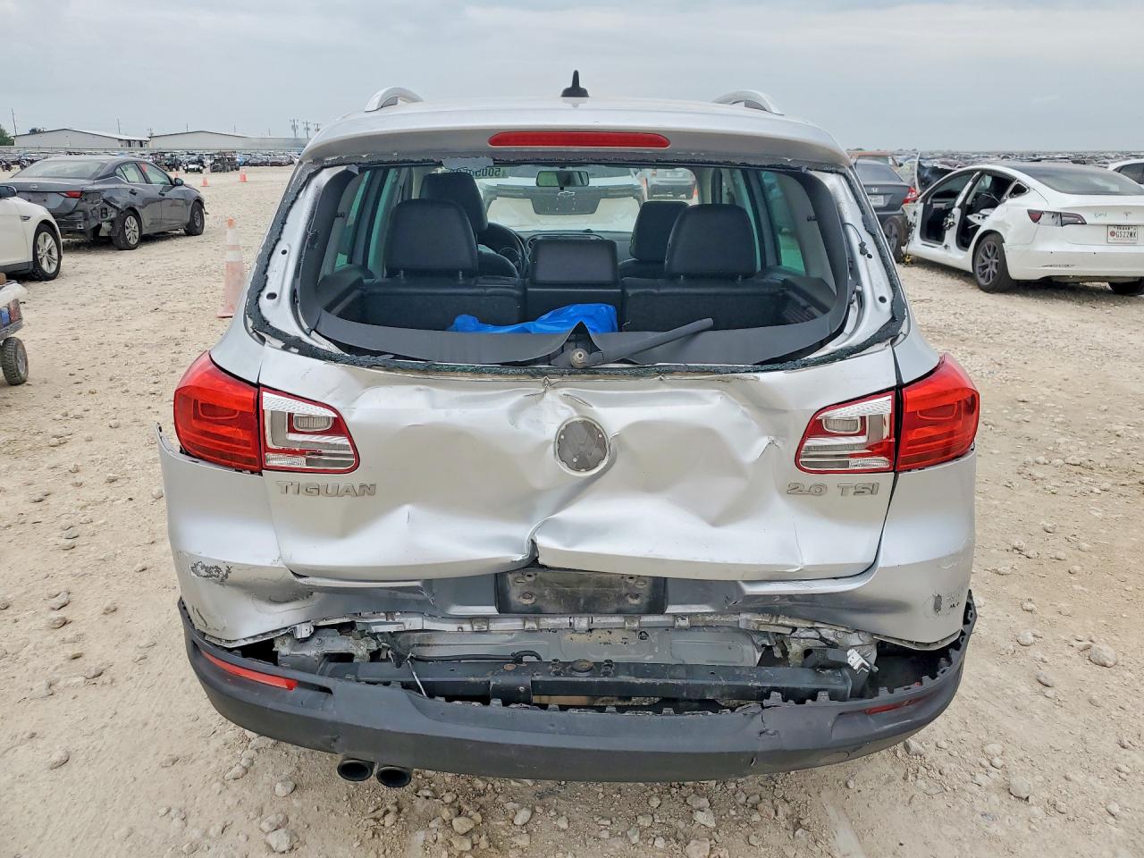 Volkswagen Tiguan S