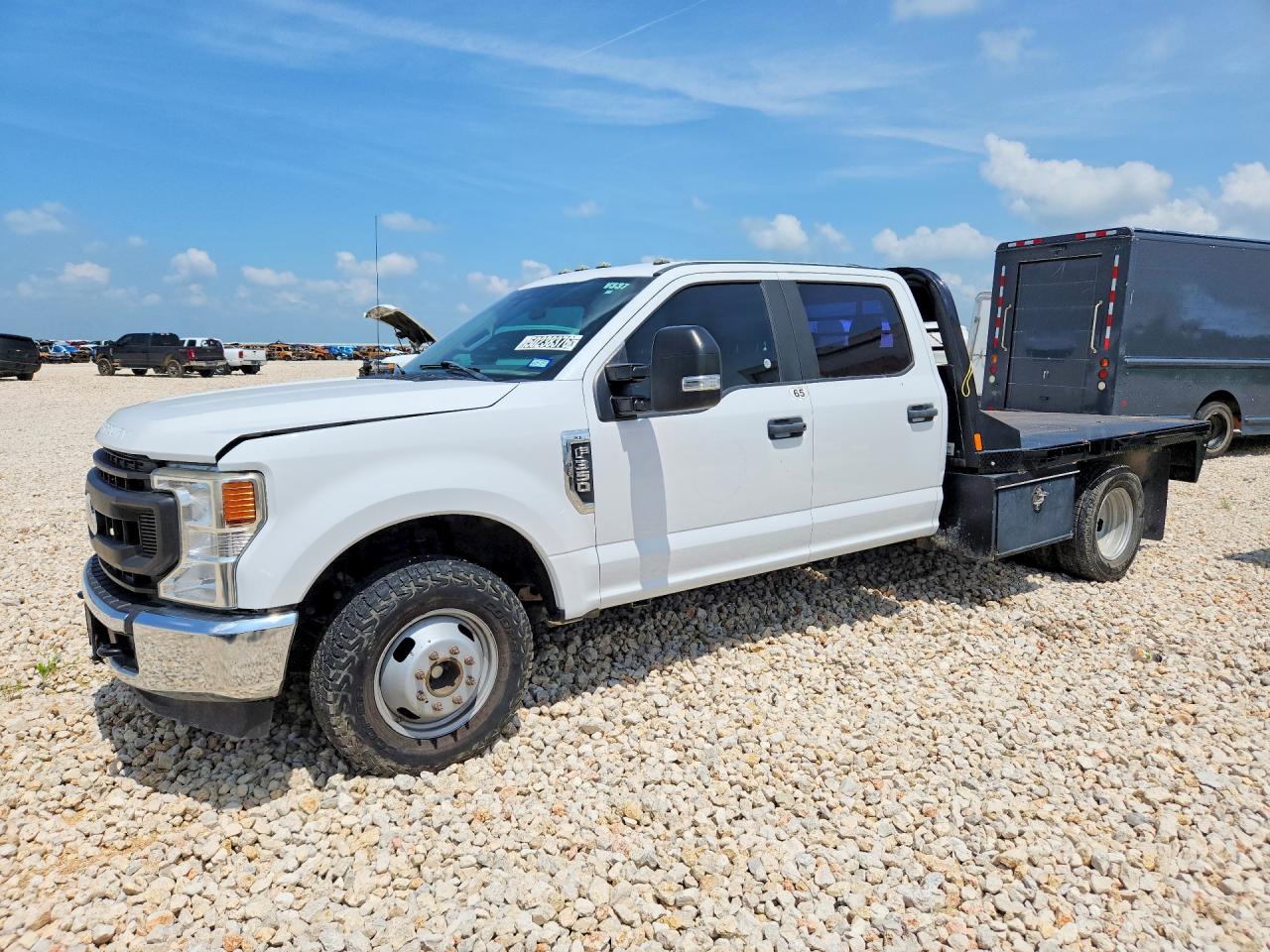 Salvage Ford F-350 Image