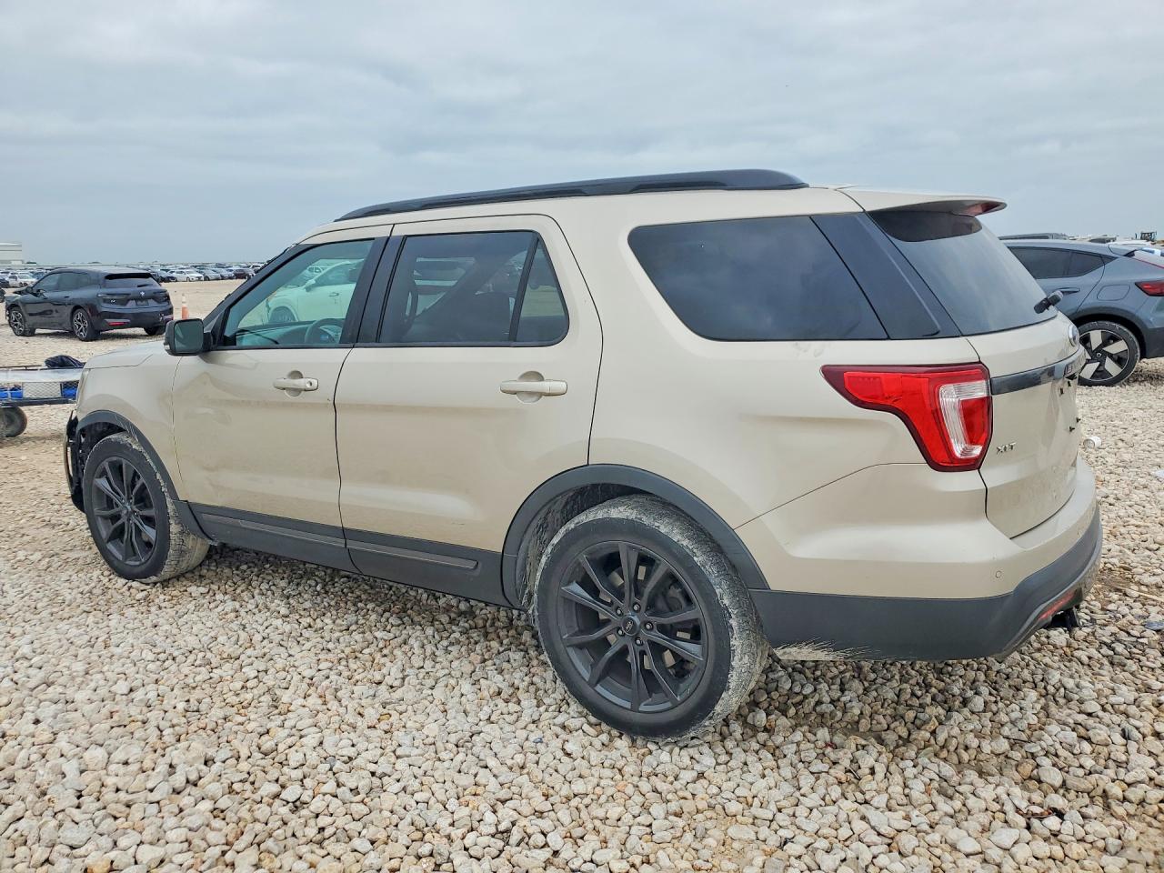 Ford Explorer Xlt