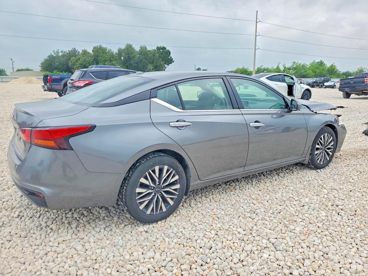 Nissan Altima Sv