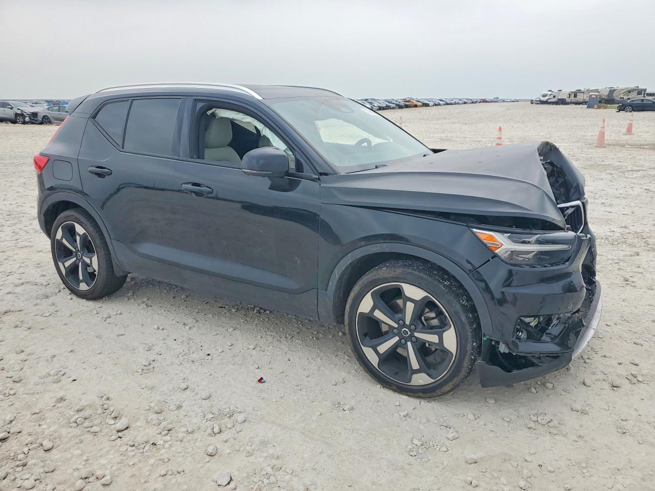 Volvo XC40 T5 Momentum