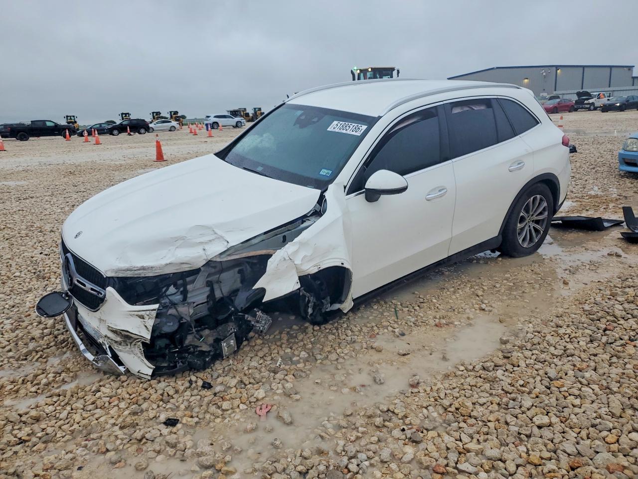 Salvage Mercedes-Benz GLC Image