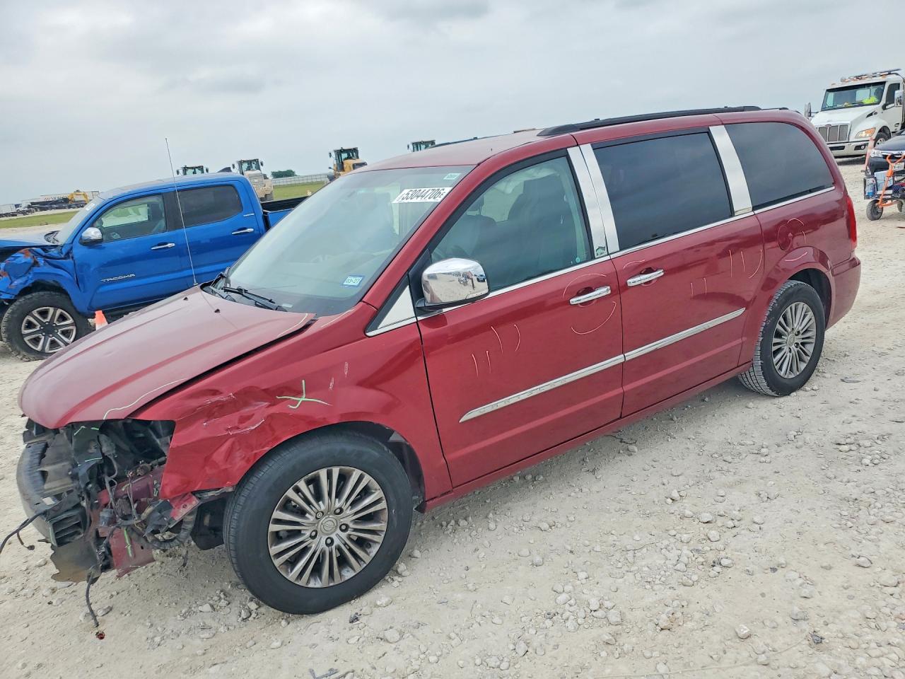 Salvage Chrysler Minivan Image