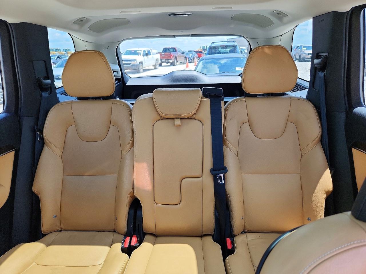 Volvo XC90 T6