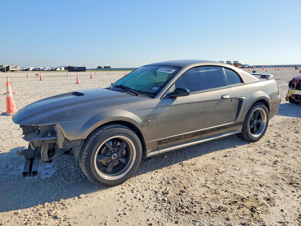 Salvage Ford Mustang Image