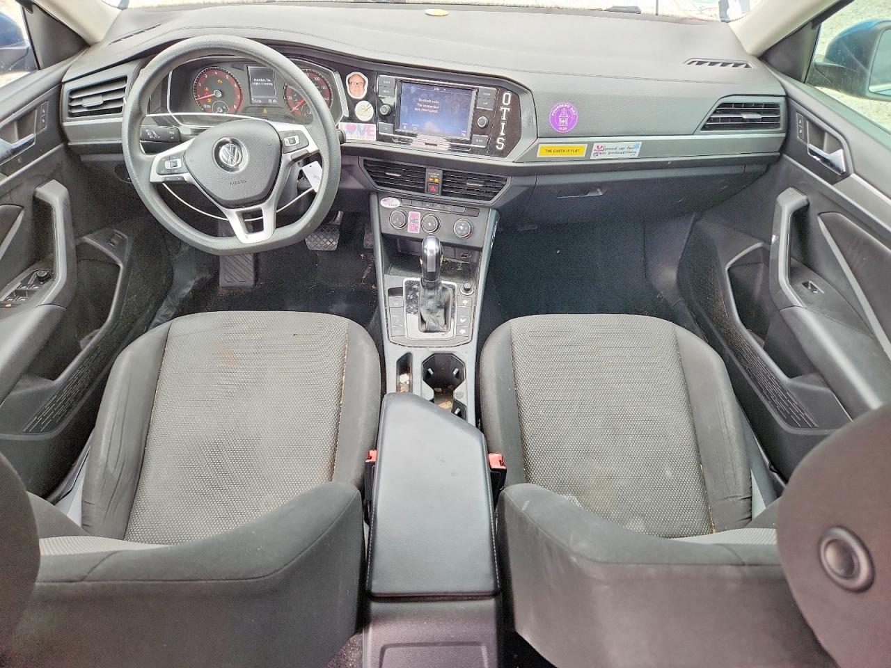 Volkswagen Jetta S