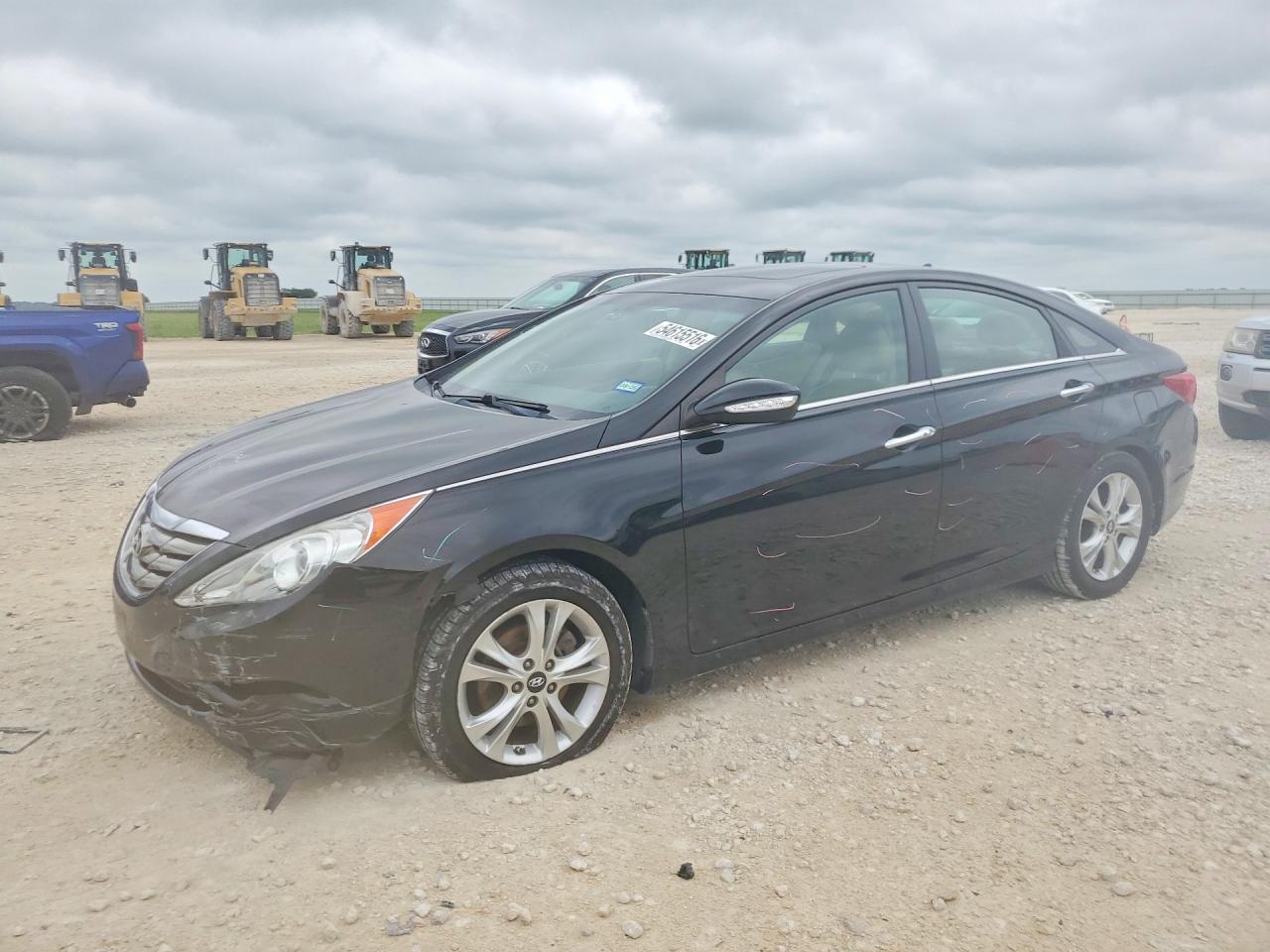 Salvage Hyundai SONATA Image