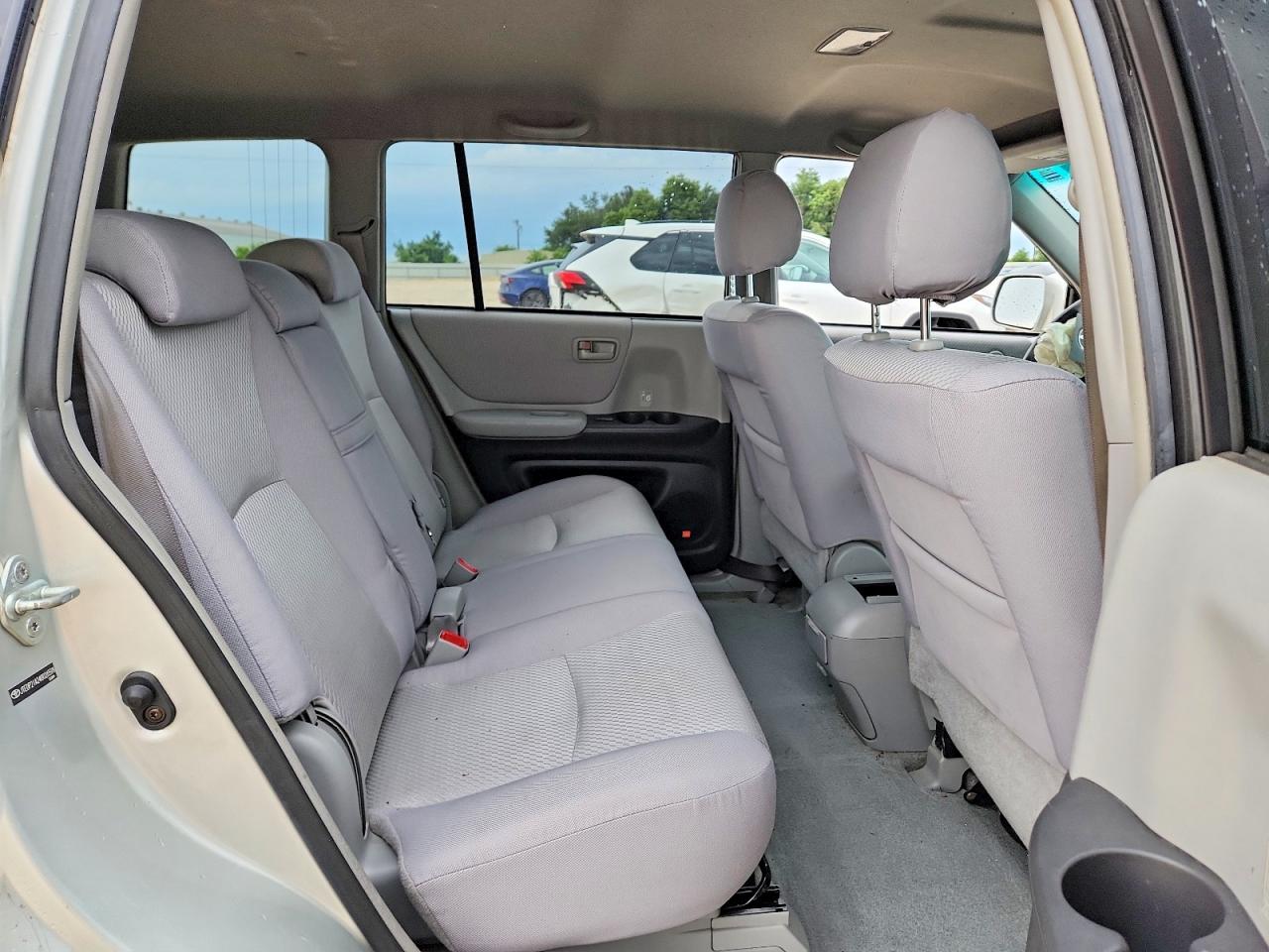 Toyota Highlander Base