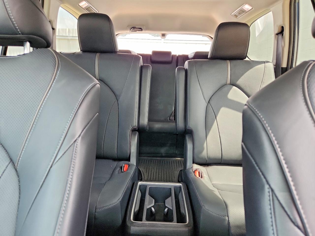 Toyota Grand Highlander Platinum