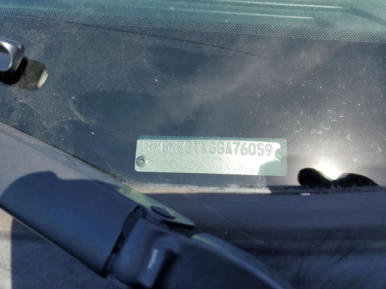 Ford Explorer Sport