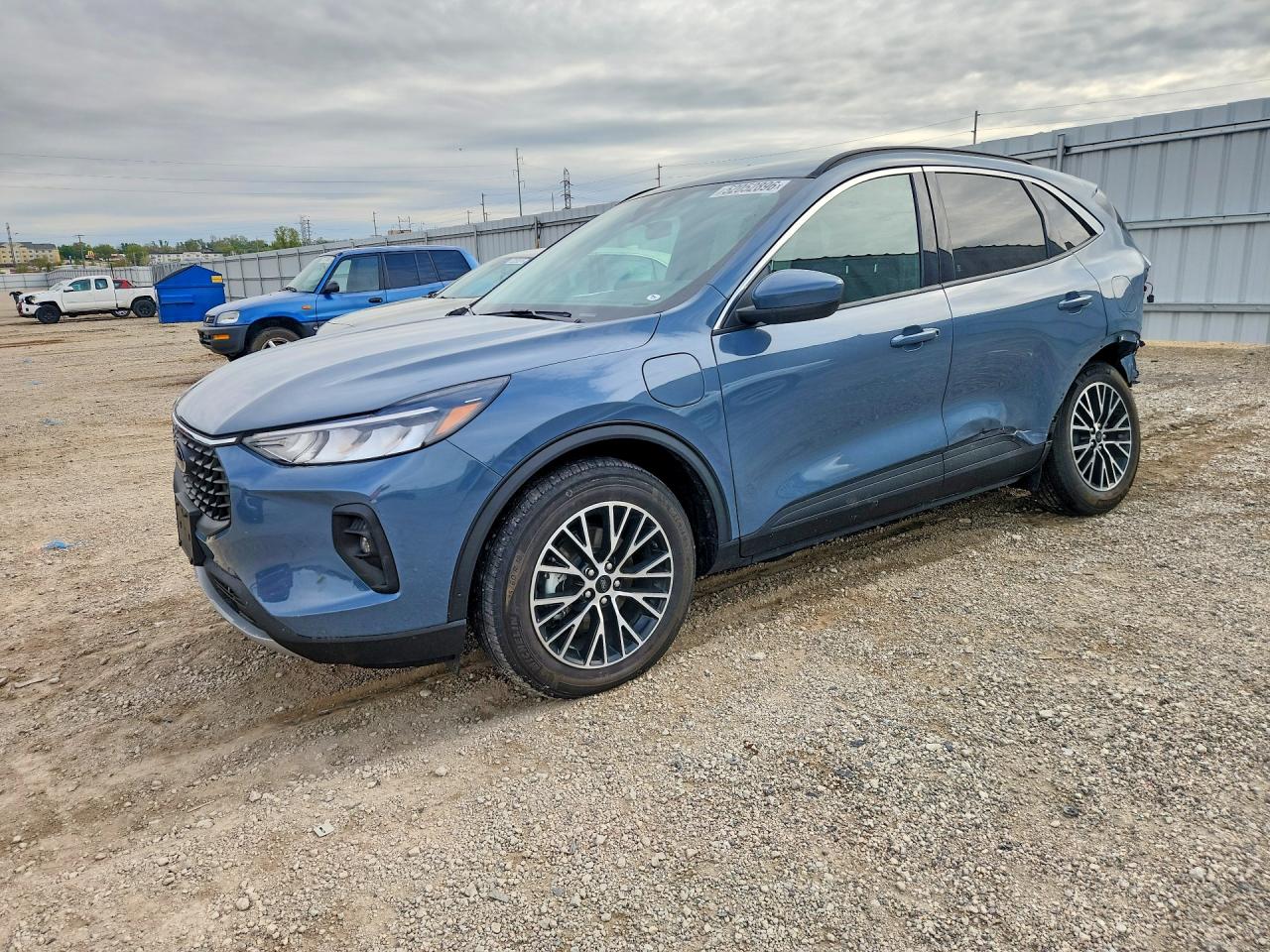 Salvage Ford Escape Image