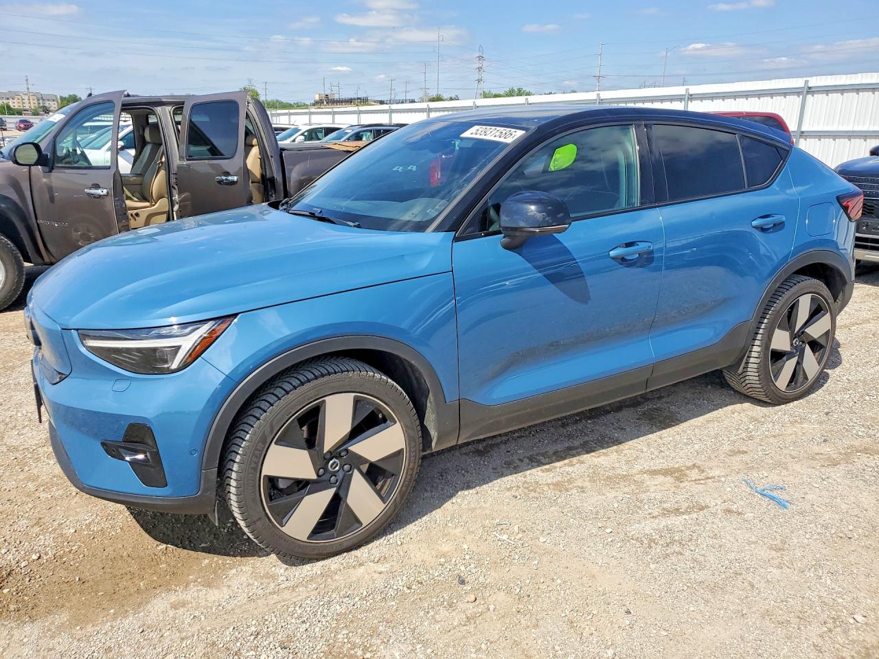 Salvage Volvo C40 Image