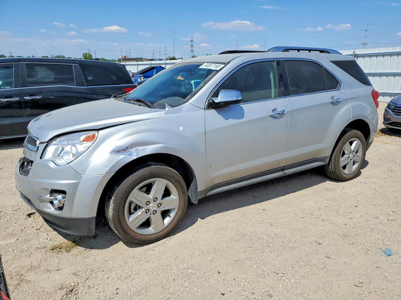 Salvage Chevrolet Equinox Image
