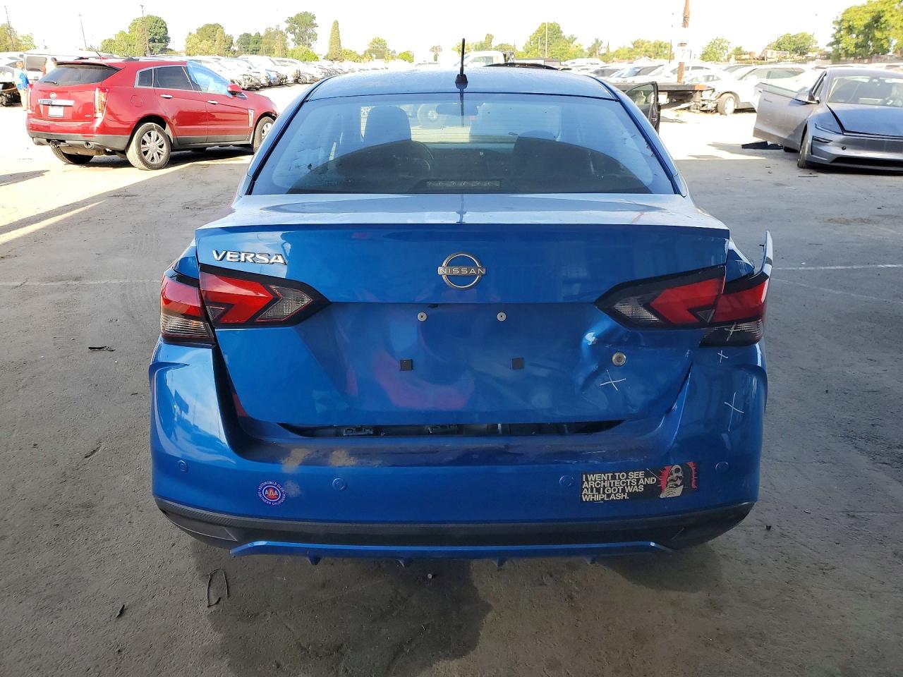 Nissan Versa S