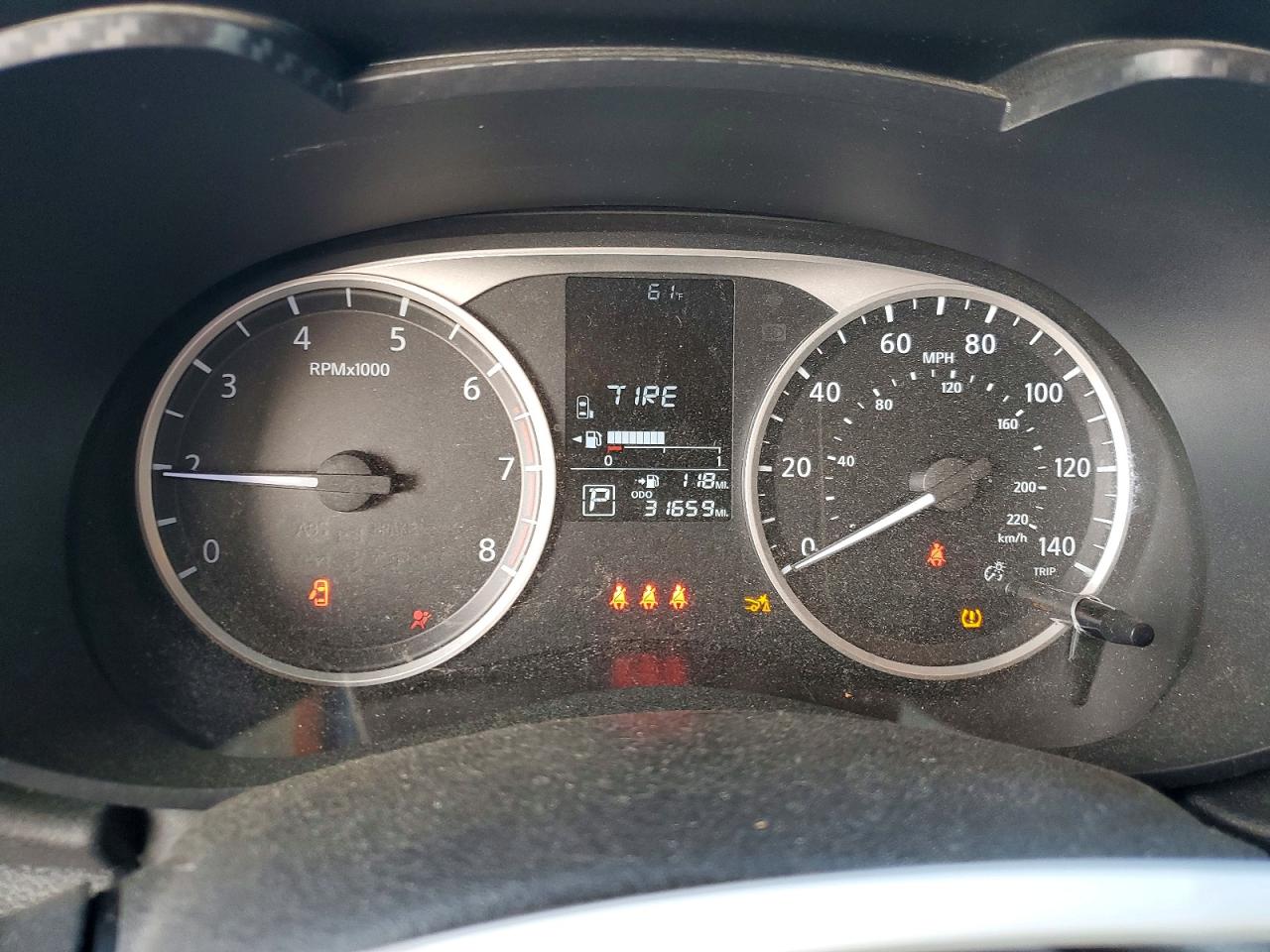 Nissan Versa S