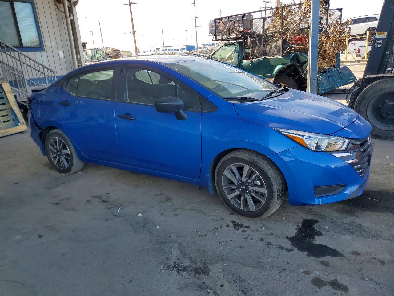 Nissan Versa S