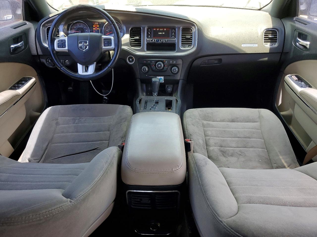 Dodge Charger Se