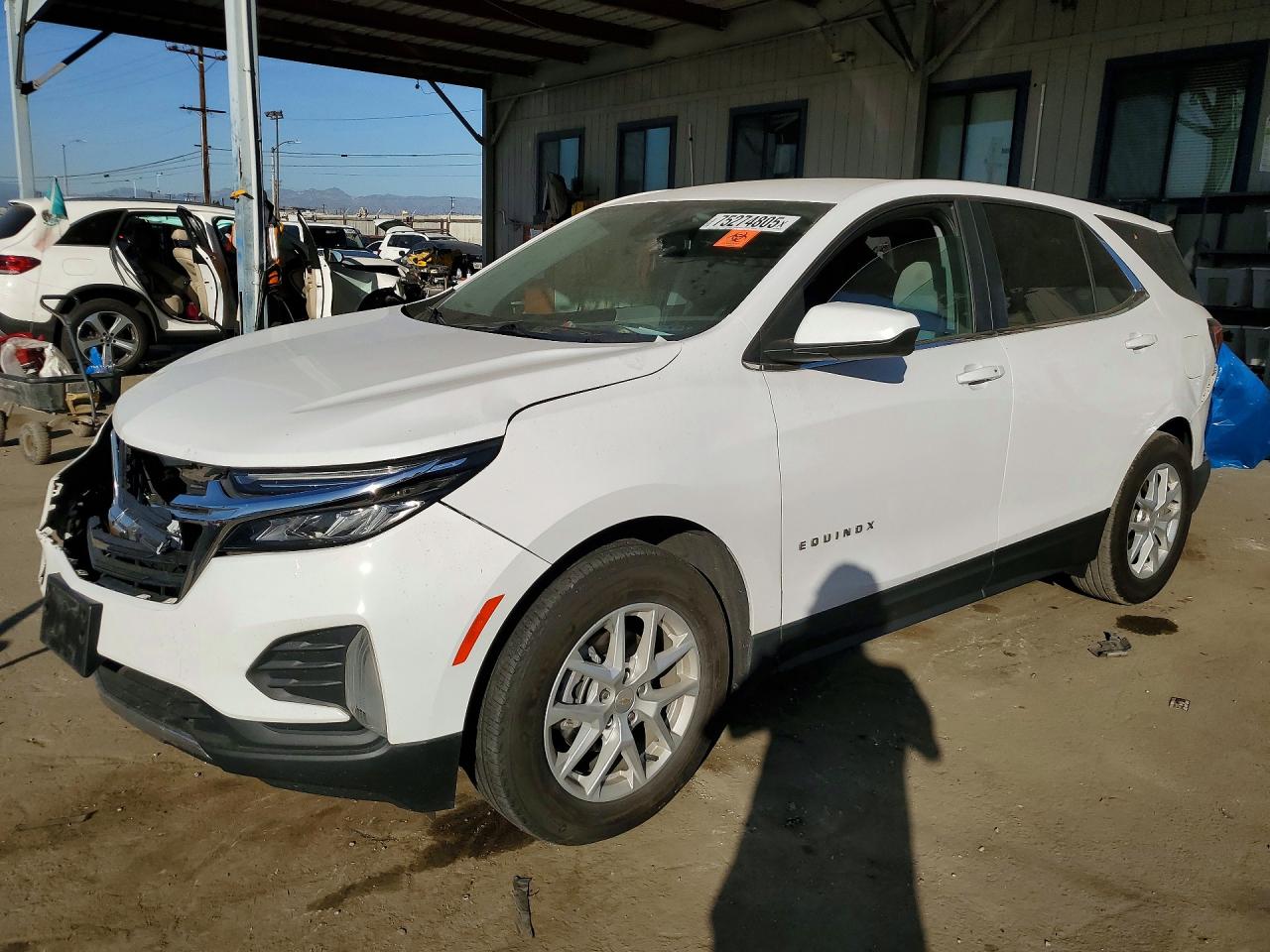 Salvage Chevrolet Equinox Image