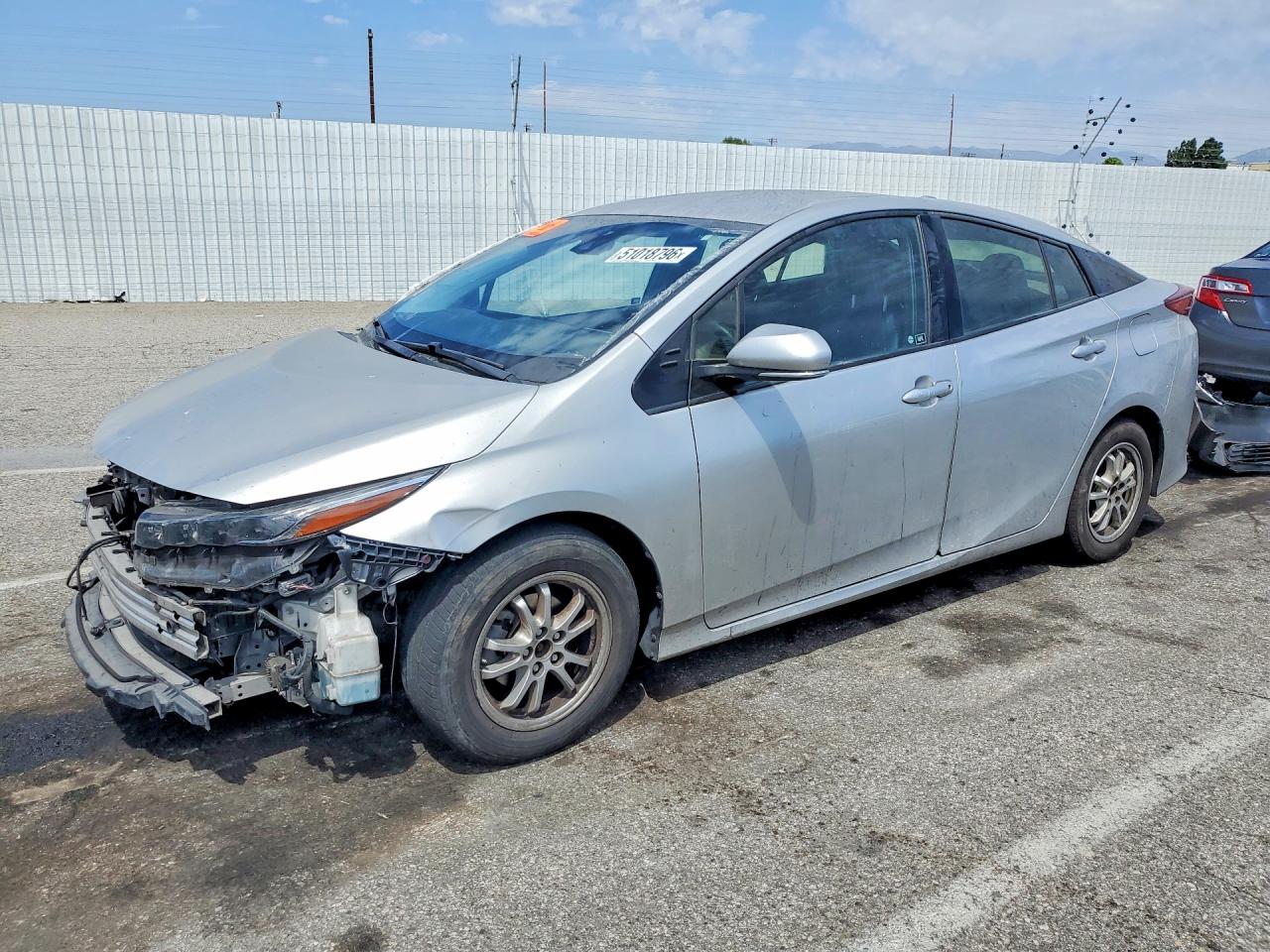 Salvage Toyota Prius Image