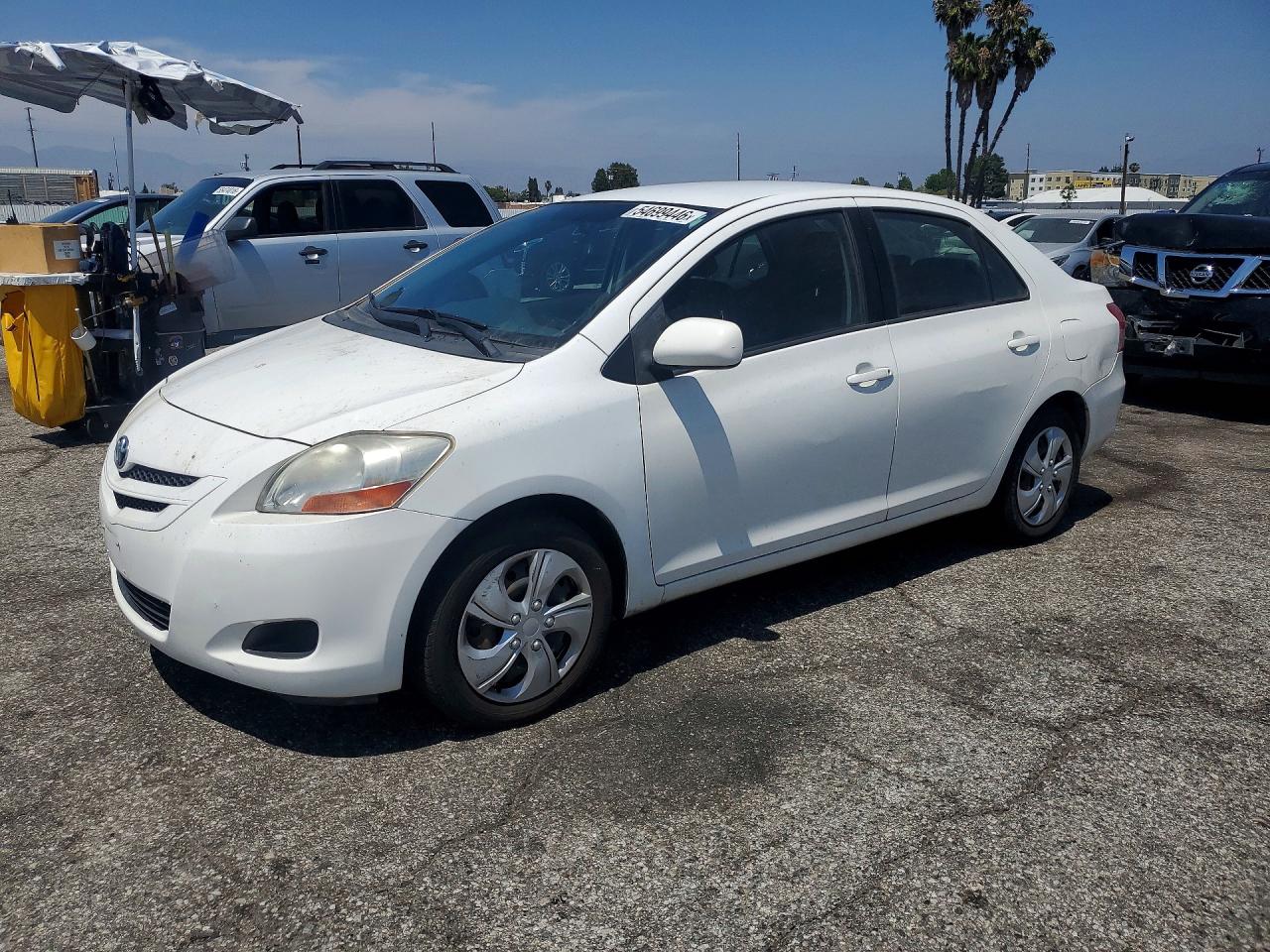 Salvage Toyota Yaris Image