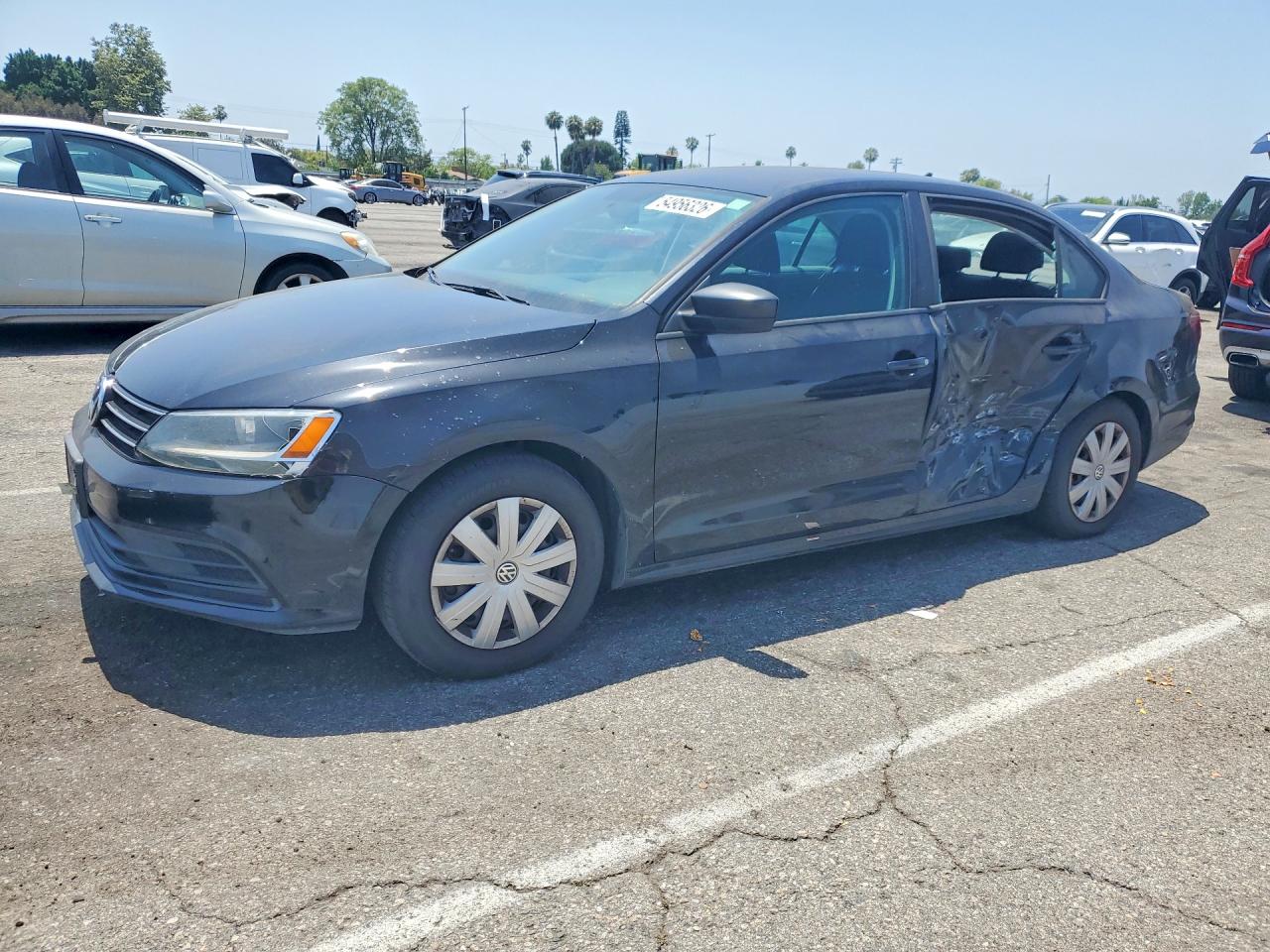 Salvage Volkswagen Jetta Image