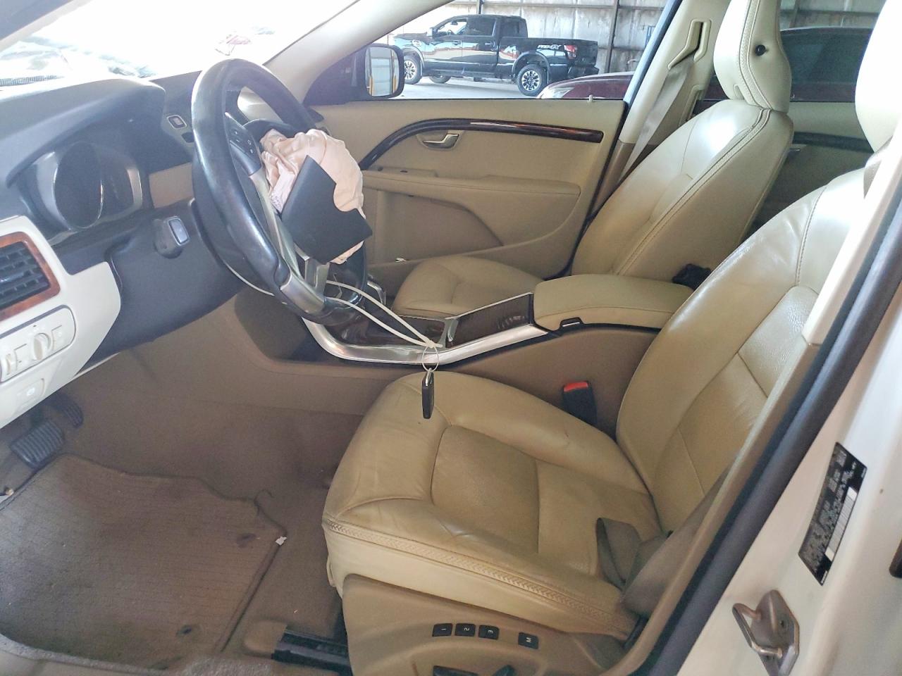 Volvo XC70 3.2