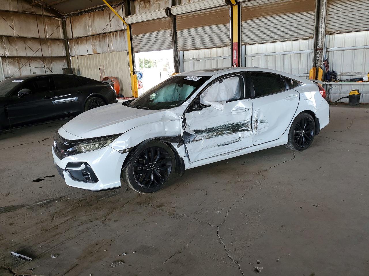 Salvage Honda Civic Image