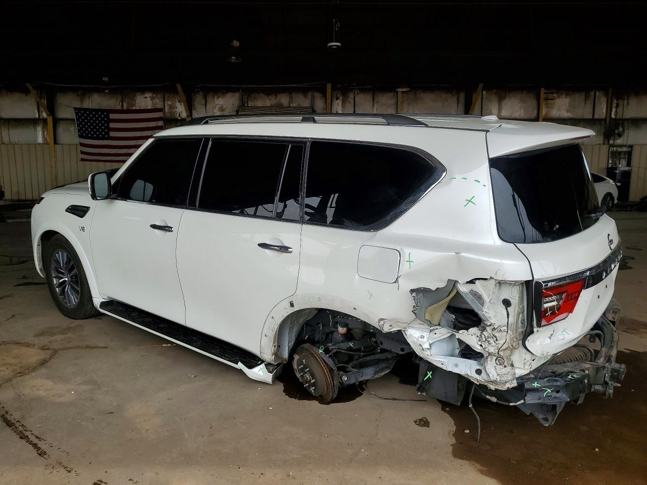 Nissan Armada Sv
