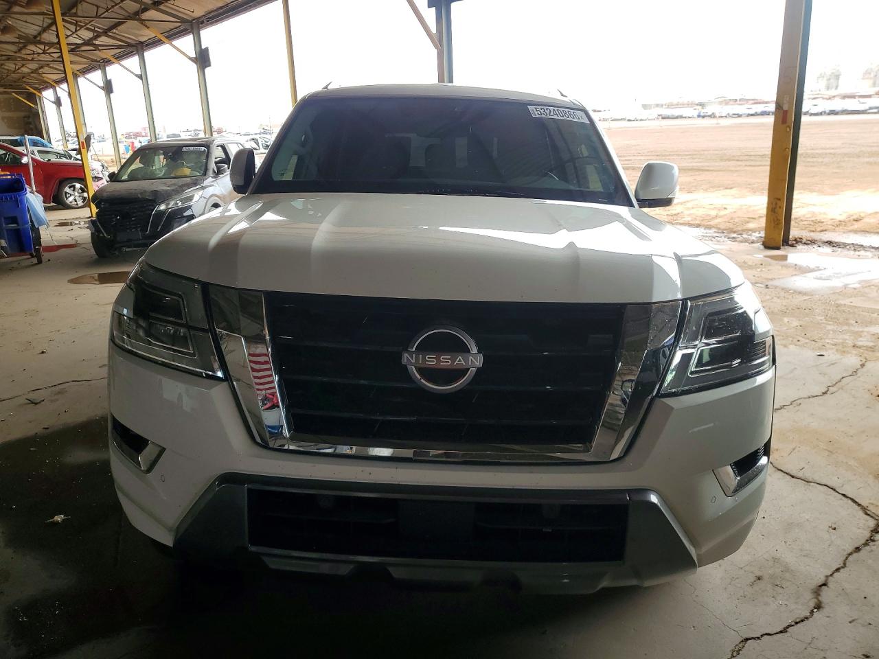 Nissan Armada Sv