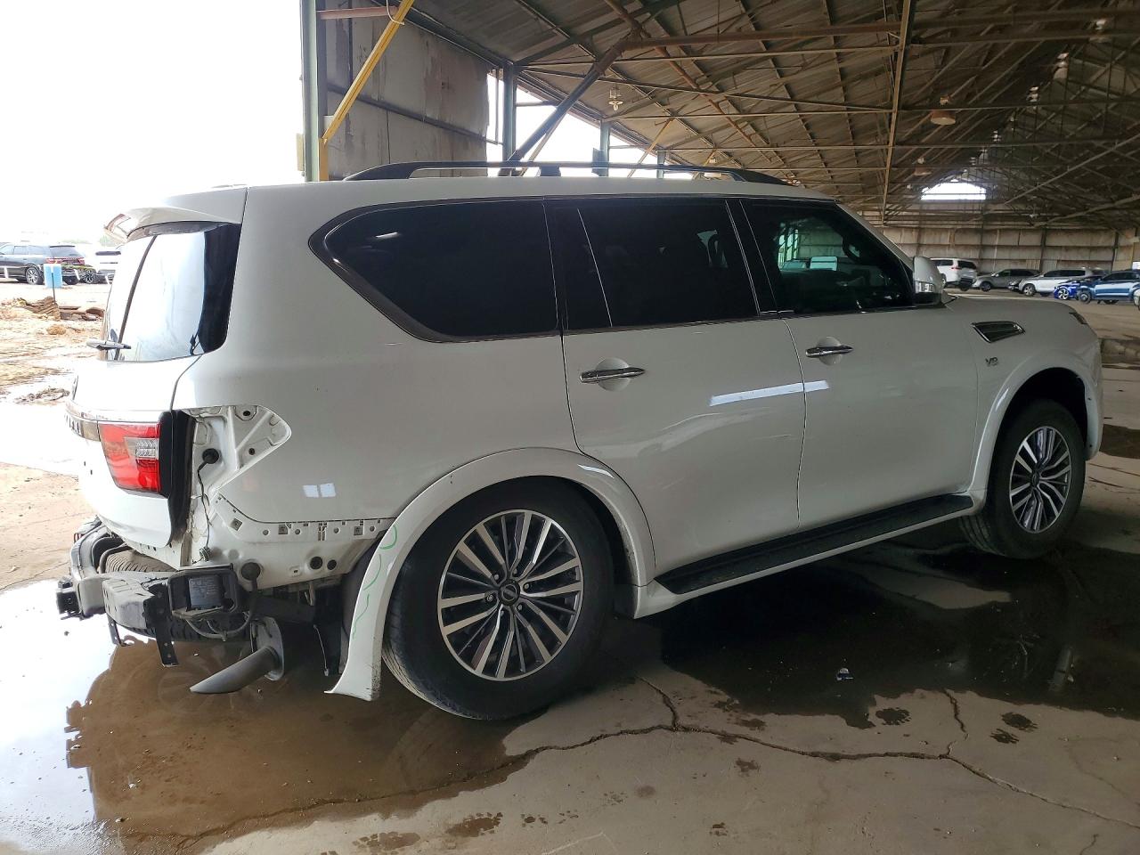 Nissan Armada Sv