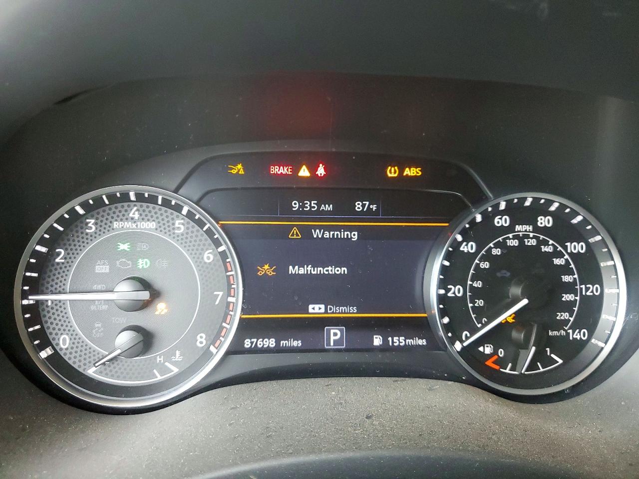 Nissan Armada Sv