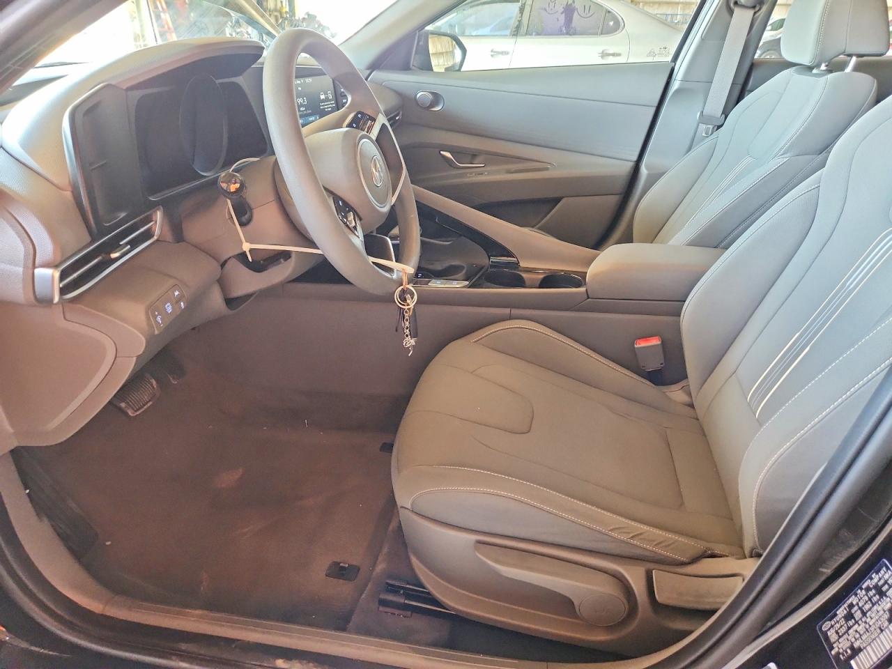 Hyundai ELANTRA Blue
