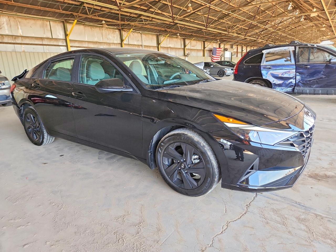 Hyundai ELANTRA Blue